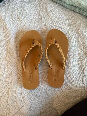 Cobian Bethany Women’s Braided flip flops